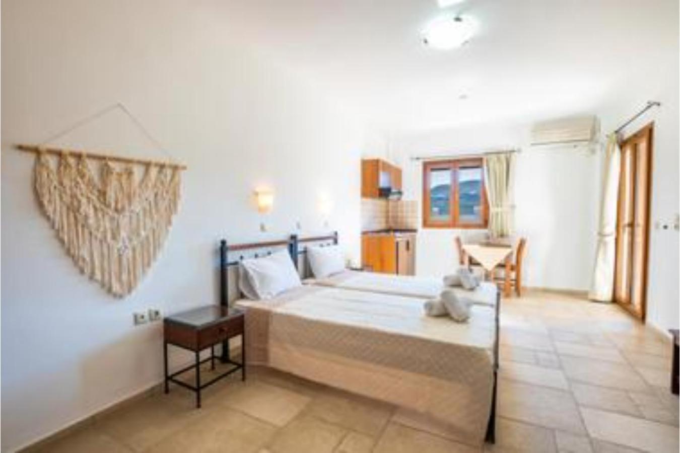 Petra Studios Karpathos Esterno foto