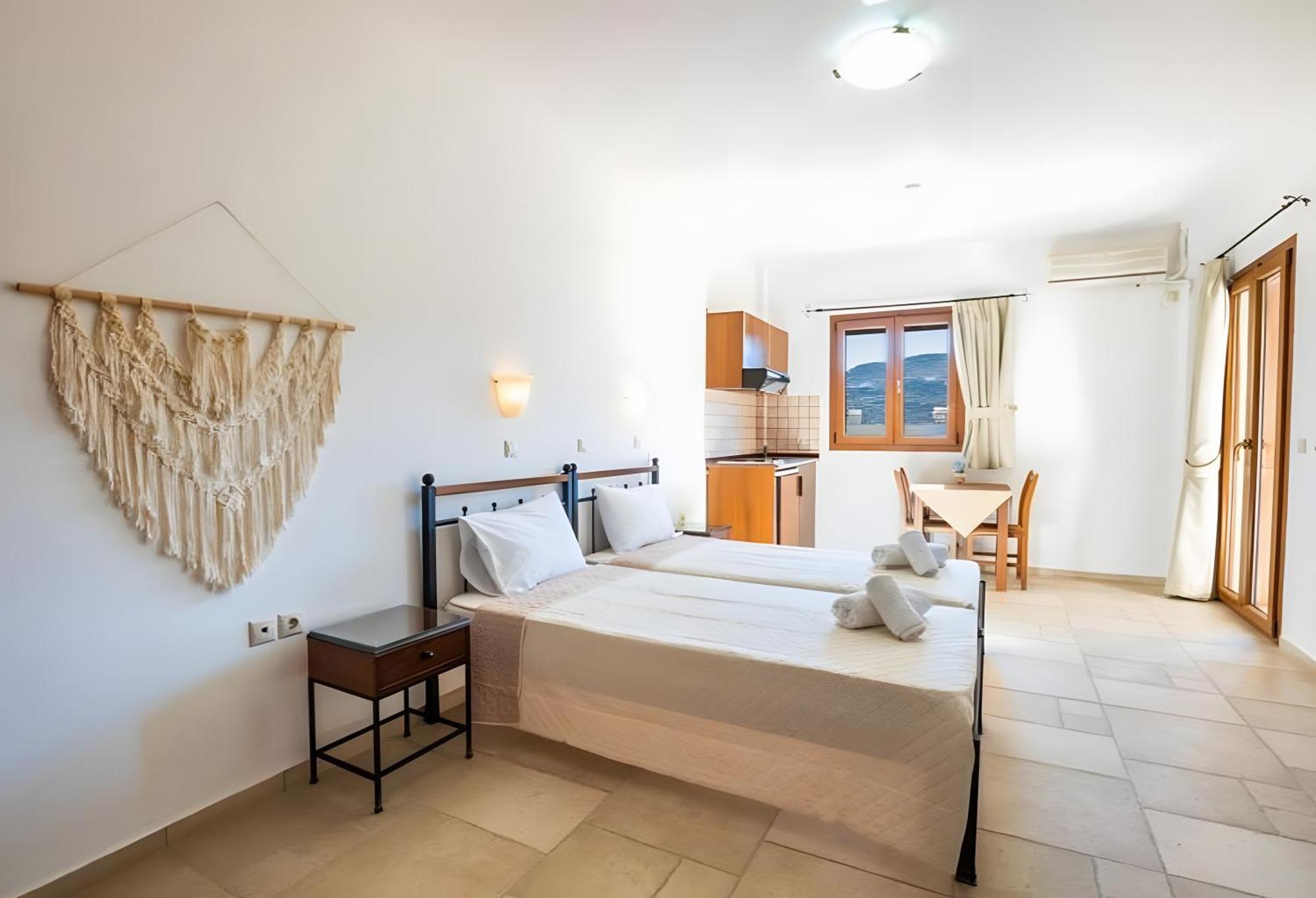 Petra Studios Karpathos Esterno foto