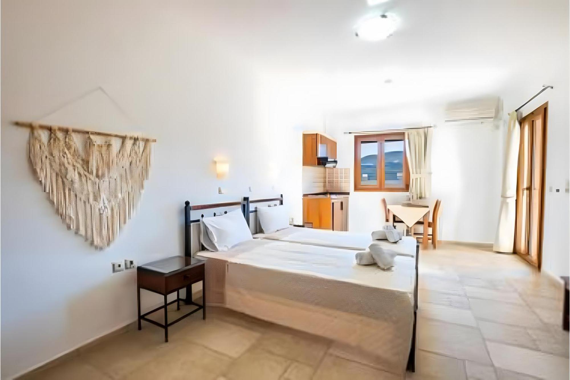 Petra Studios Karpathos Esterno foto